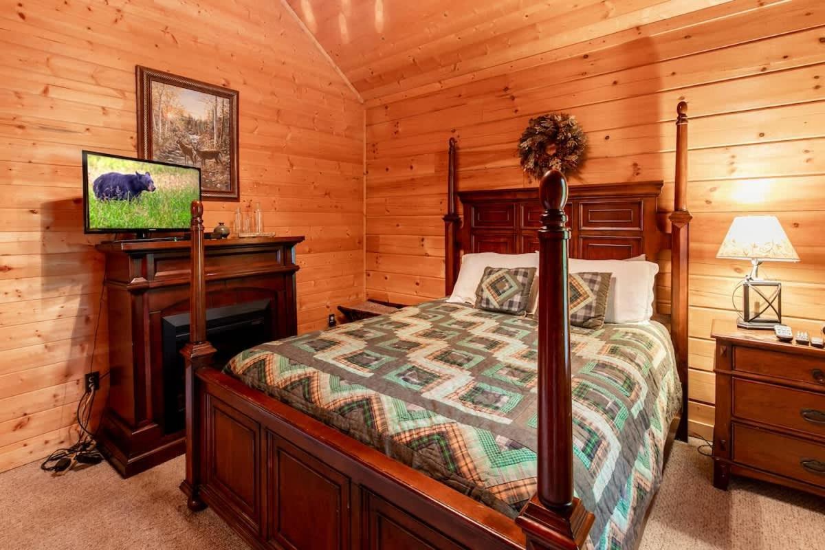 Nice View Fireplace, Hot Tub, Porch Bed, Private Sevierville Kültér fotó