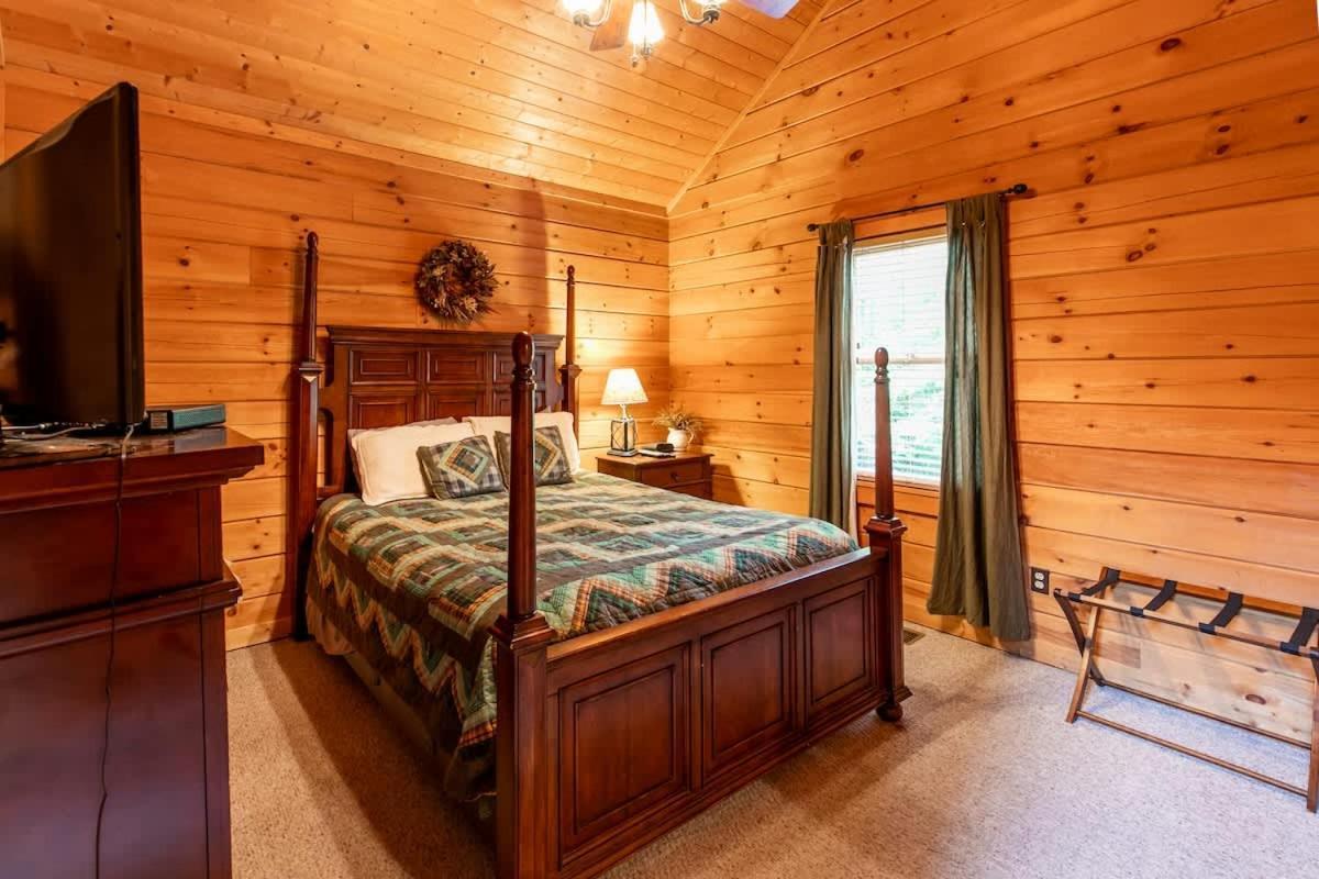 Nice View Fireplace, Hot Tub, Porch Bed, Private Sevierville Kültér fotó