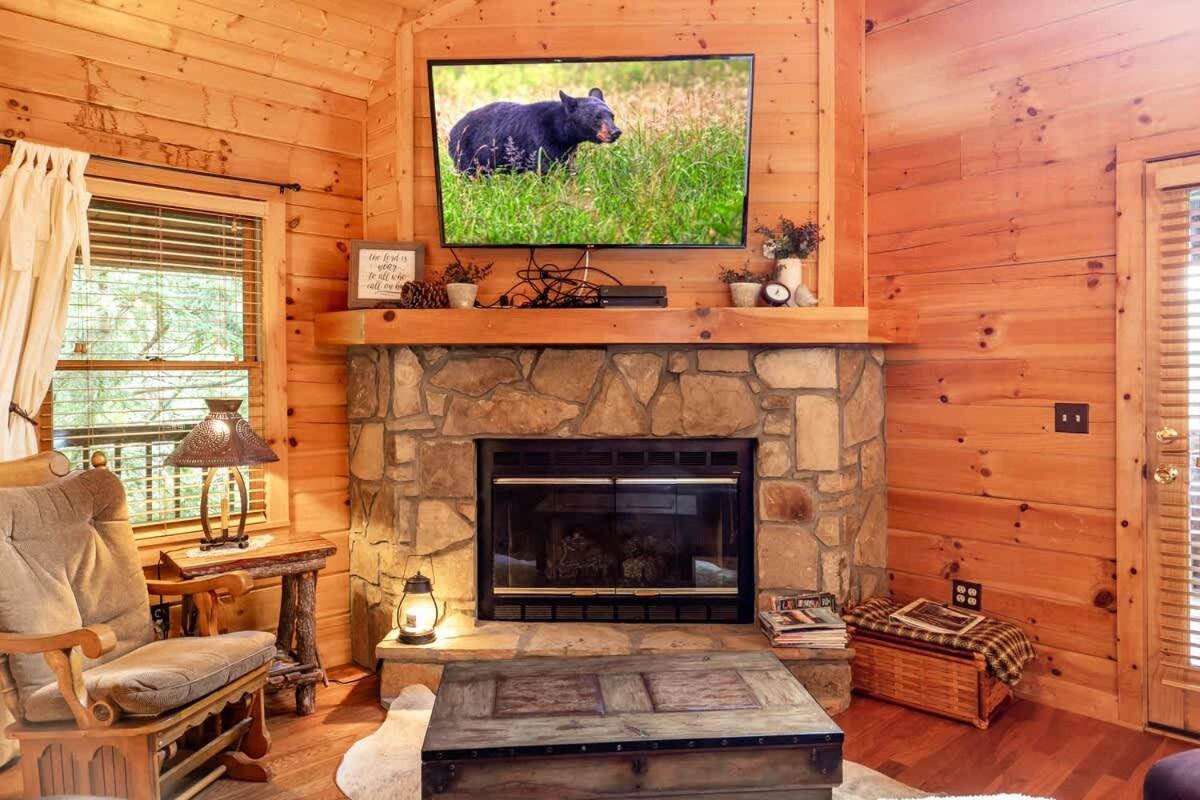 Nice View Fireplace, Hot Tub, Porch Bed, Private Sevierville Kültér fotó